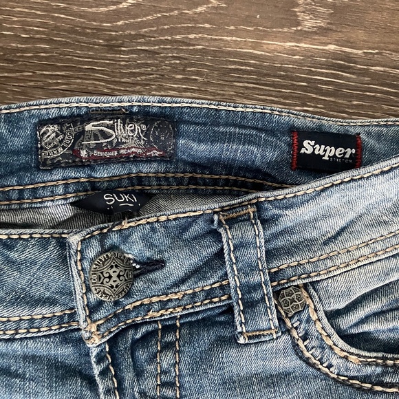 Suki mid rise boot cut silver jeans - Picture 2 of 7